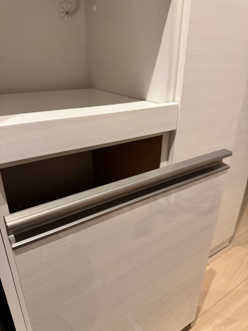 美品　最終日‼️キッチンボード　カップボード　食器棚リガーレ　幅140cm 白