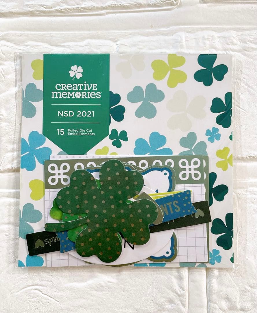 クリエイティブメモリーズ　アルバムカバー&白台紙&ミニエンバリ付