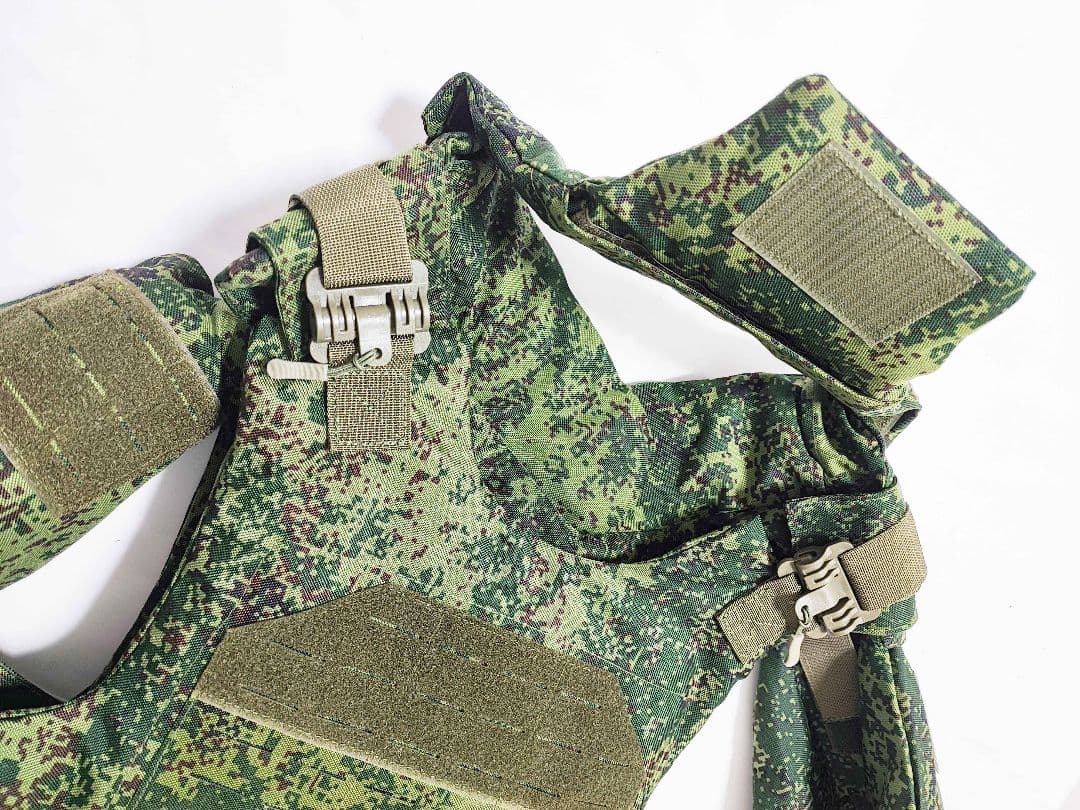 ロシア軍　全体防御 ボディアーマー デジタルフローラ EMR迷彩