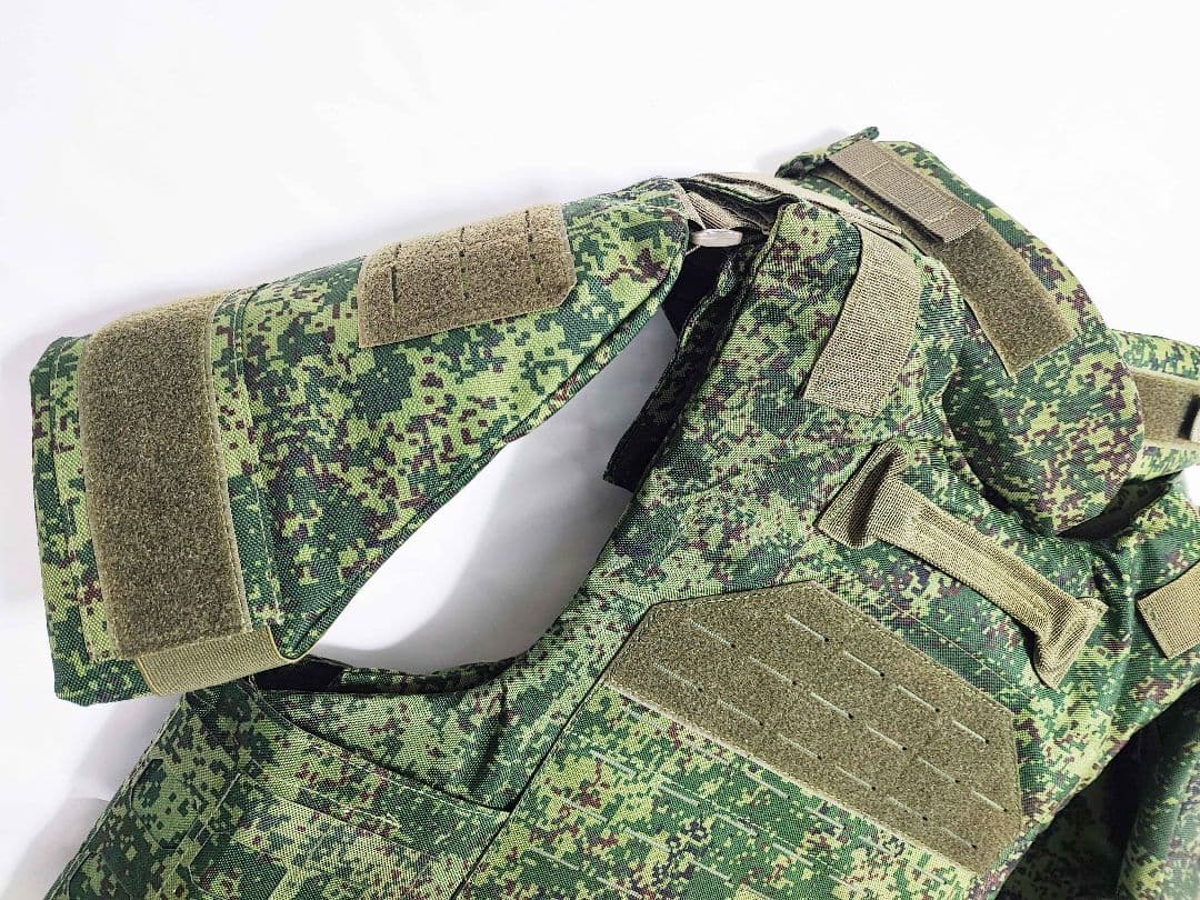 ロシア軍　全体防御 ボディアーマー デジタルフローラ EMR迷彩