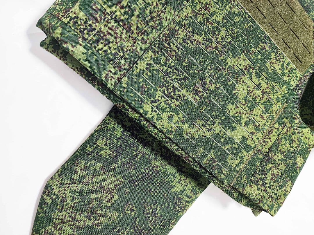 ロシア軍　全体防御 ボディアーマー デジタルフローラ EMR迷彩
