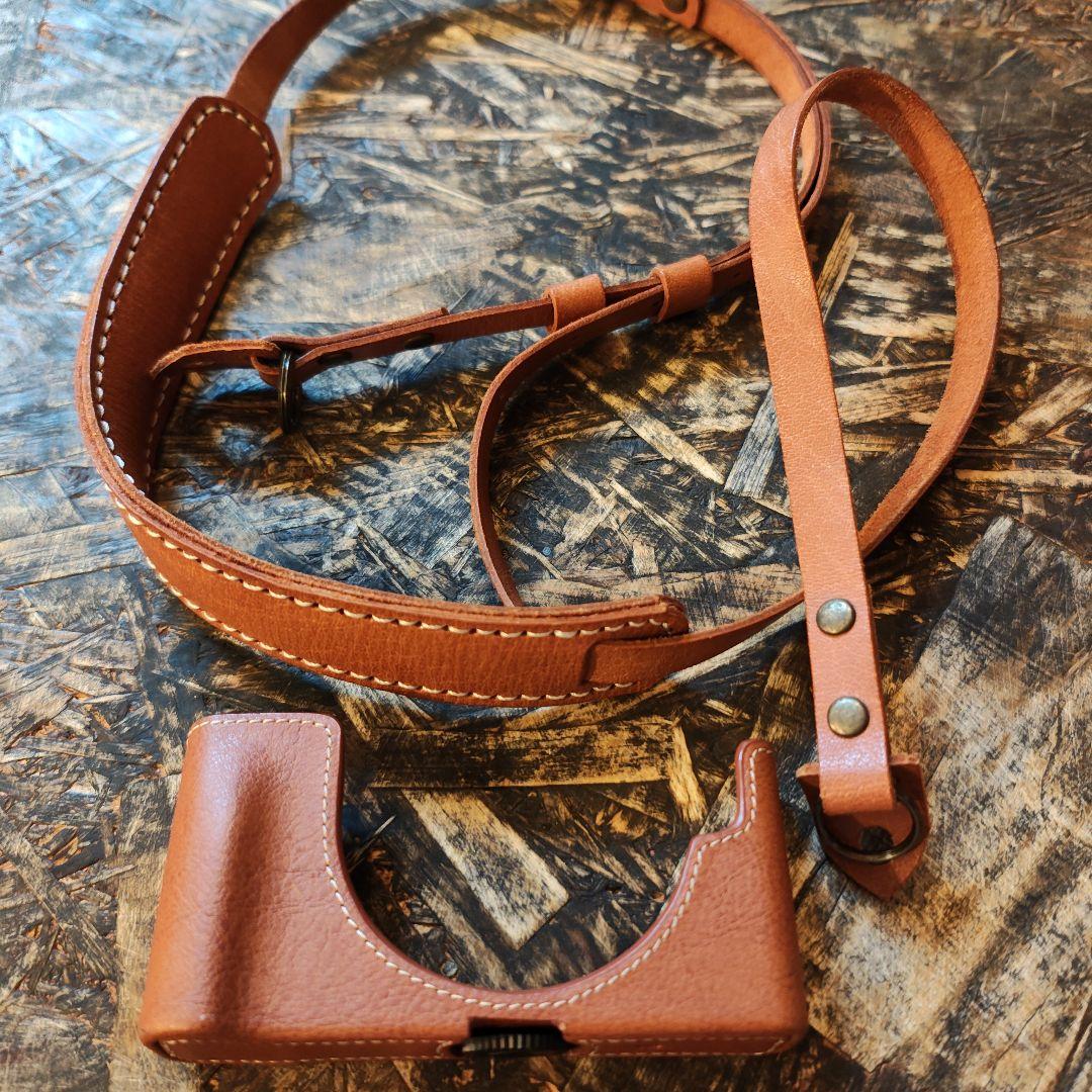 G*I様 Canon EOS M100 ミラーレス一眼 ホワイト ダブルレンズ