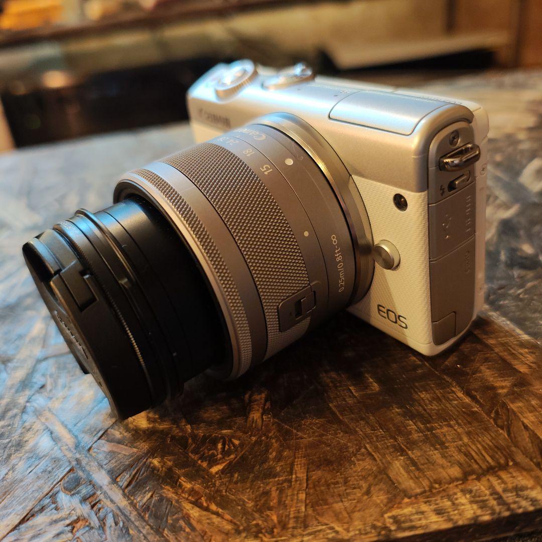 G*I様 Canon EOS M100 ミラーレス一眼 ホワイト ダブルレンズ