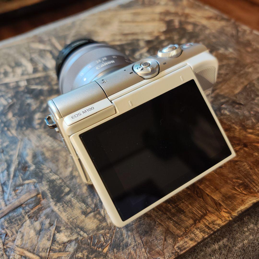 G*I様 Canon EOS M100 ミラーレス一眼 ホワイト ダブルレンズ