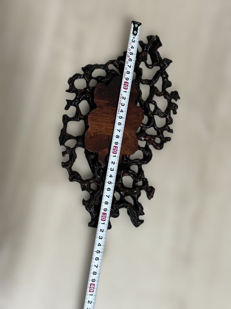 木製アート彫刻 約30cm x 20cm