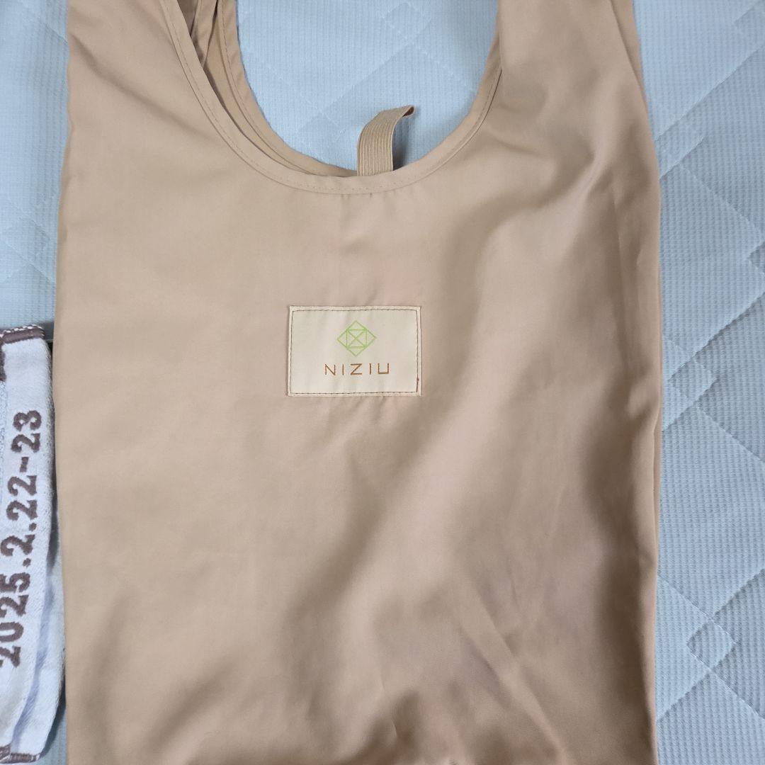 レアNiziUファン必見NiziUライブグッズセット