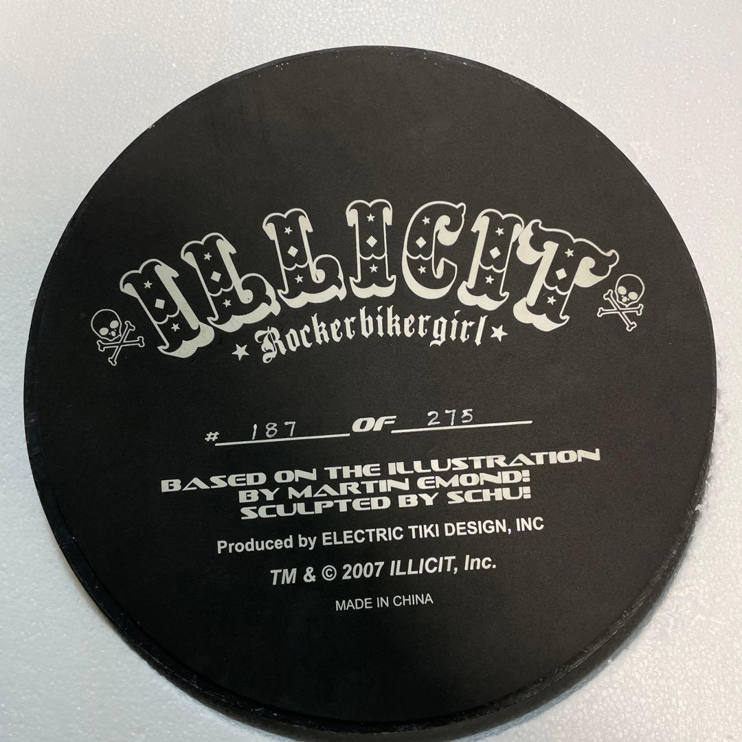 マーティンエモンド　ロッカーバイカーガールスタチュー