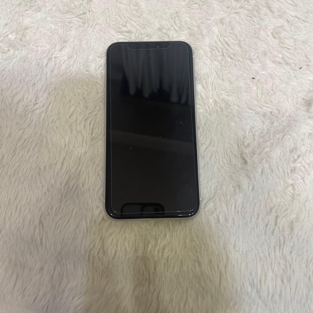 iPhone XR 64GB ホワイト 本体