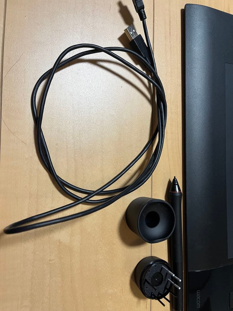 wacom cintiq 13hd 液晶タブレット & Intuos4 ペンタブ