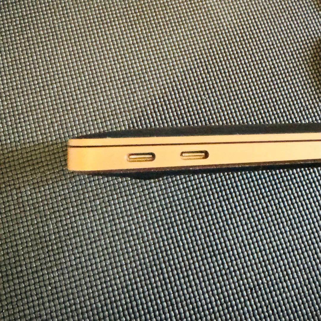 MacBook本体 MacBook Air + Magic Mouse