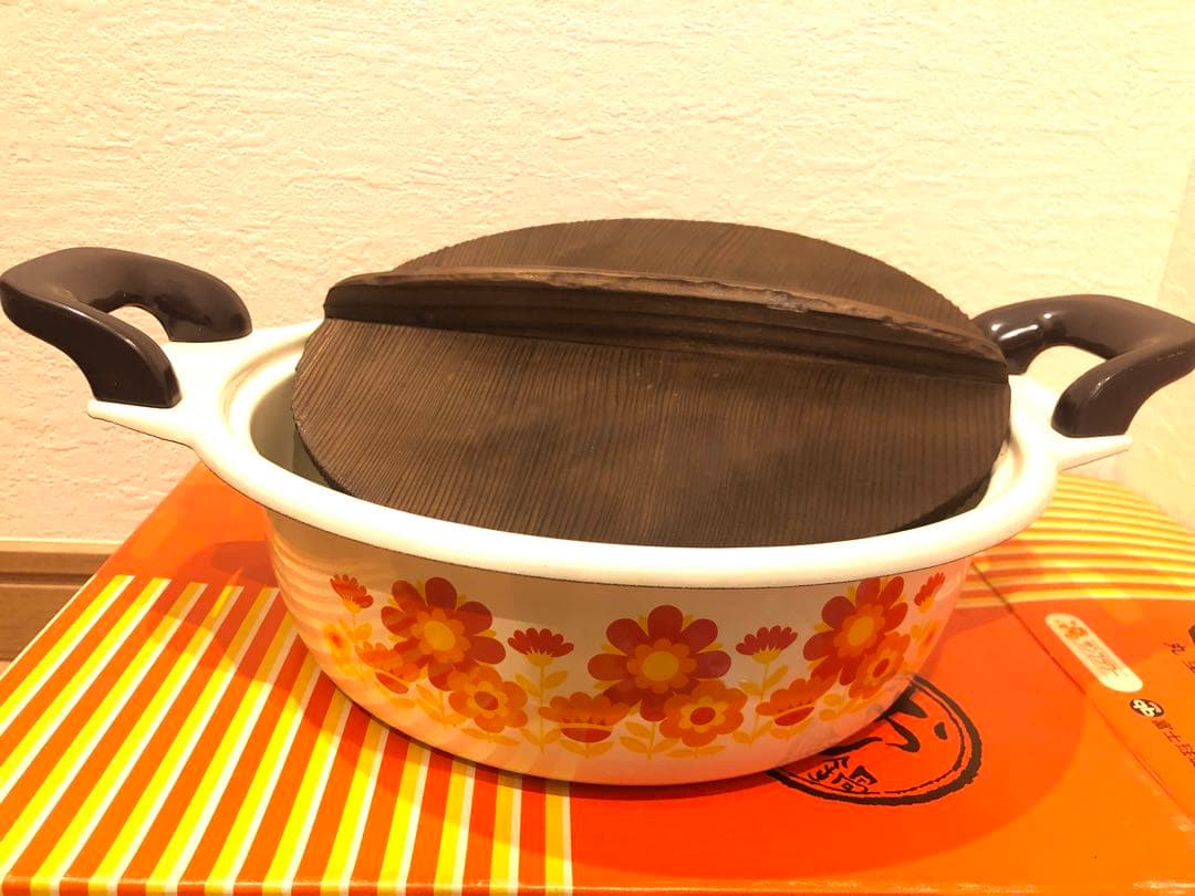 レア）昭和レトロ　富士琺瑯 クインビーハニーウエア 花柄 ホーローおでん鍋