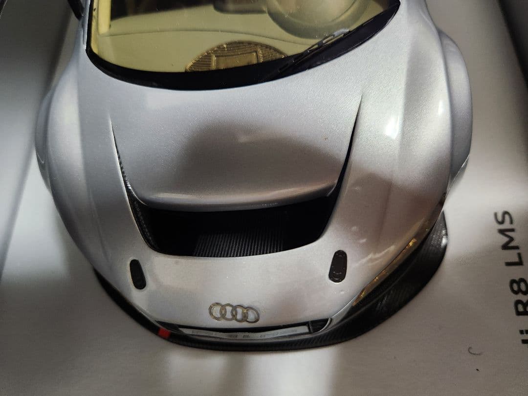 ミニカー Spark 1/18 Audi R8 LMS