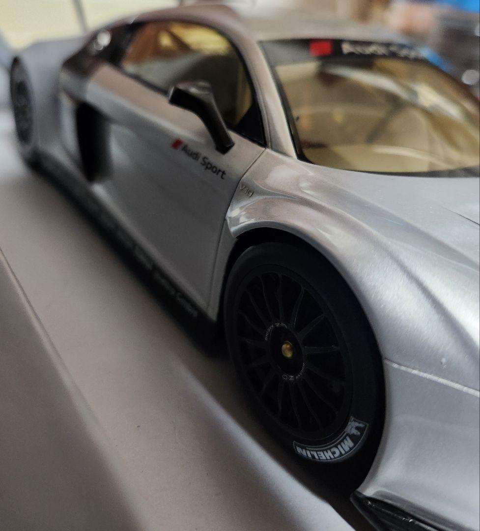 ミニカー Spark 1/18 Audi R8 LMS