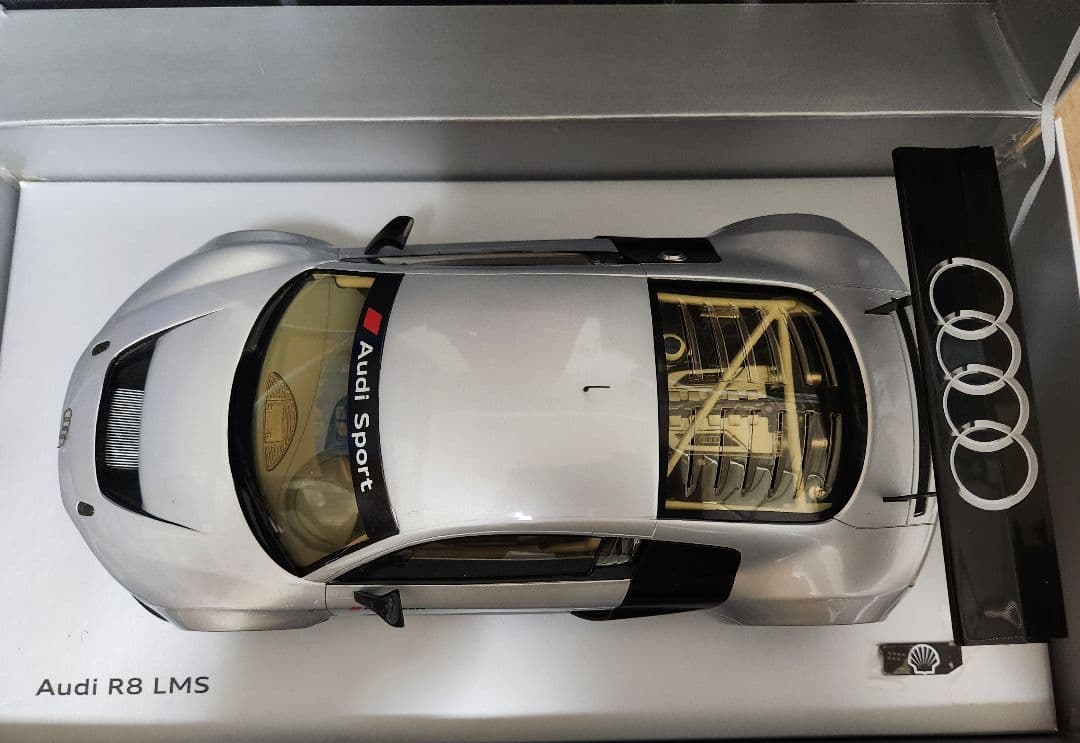 ミニカー Spark 1/18 Audi R8 LMS