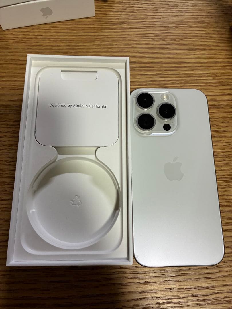 iPhone 15 Pro 128GB ホワイトチタニウム