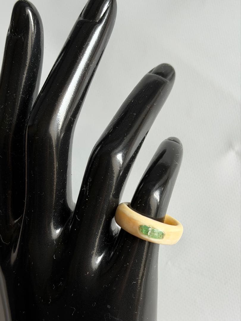 マンモス牙リング ディマントイドガーネット入 一点物　約11号