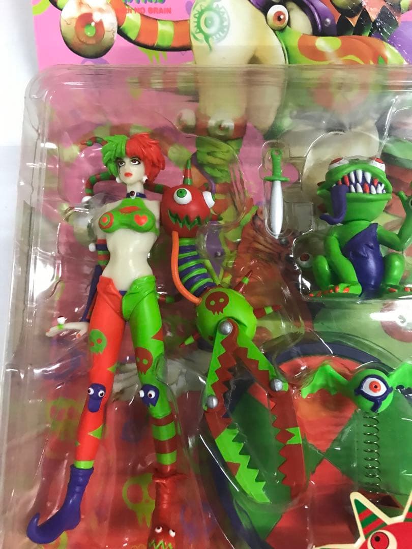 絶品未開封　FEWTURE 韮沢靖　ニナ・ドロノ　ナグナッツ・ニナ