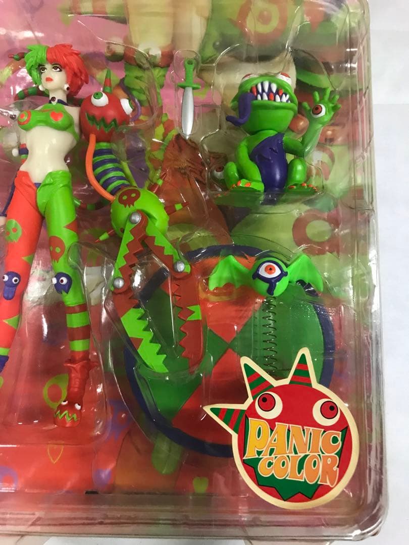 絶品未開封　FEWTURE 韮沢靖　ニナ・ドロノ　ナグナッツ・ニナ