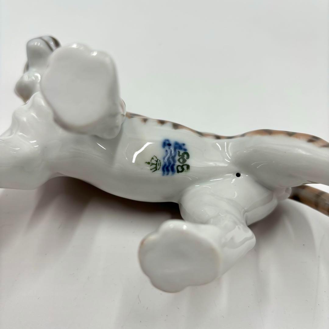   フィギュリン 虎 置物 2010年 専用