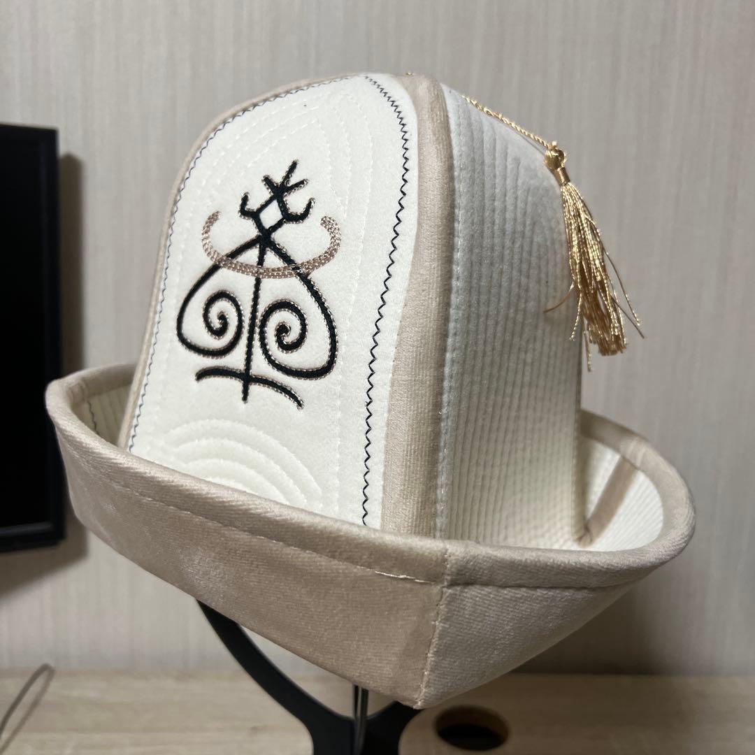 刺繍入り伝統帽子 ホワイトベージュ