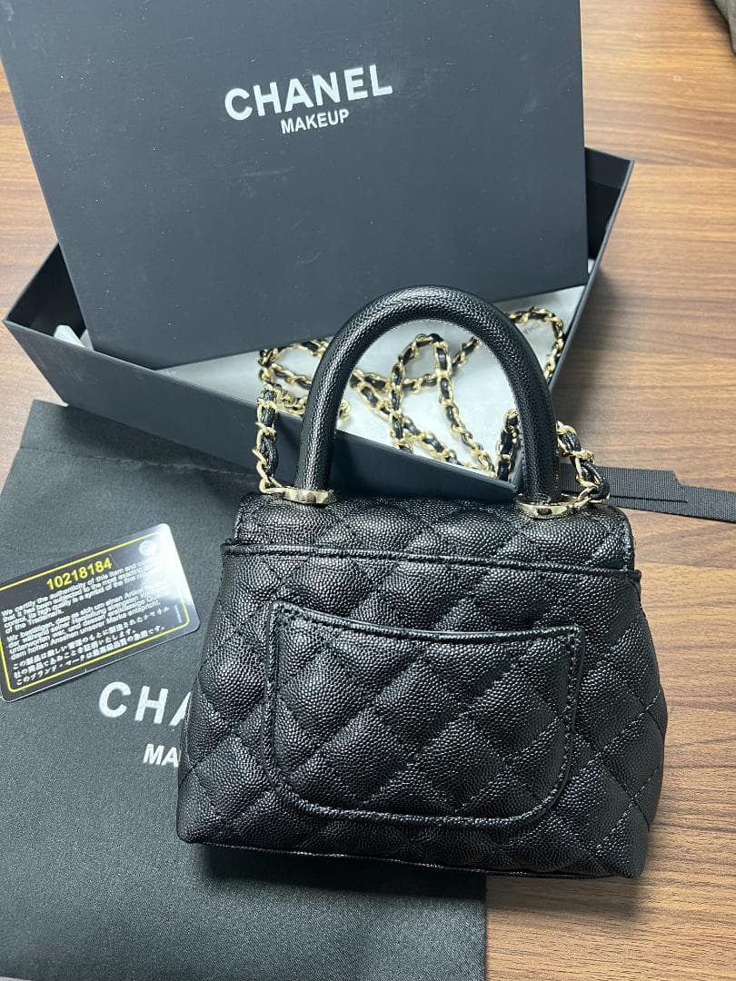 ブラックミニバッグ