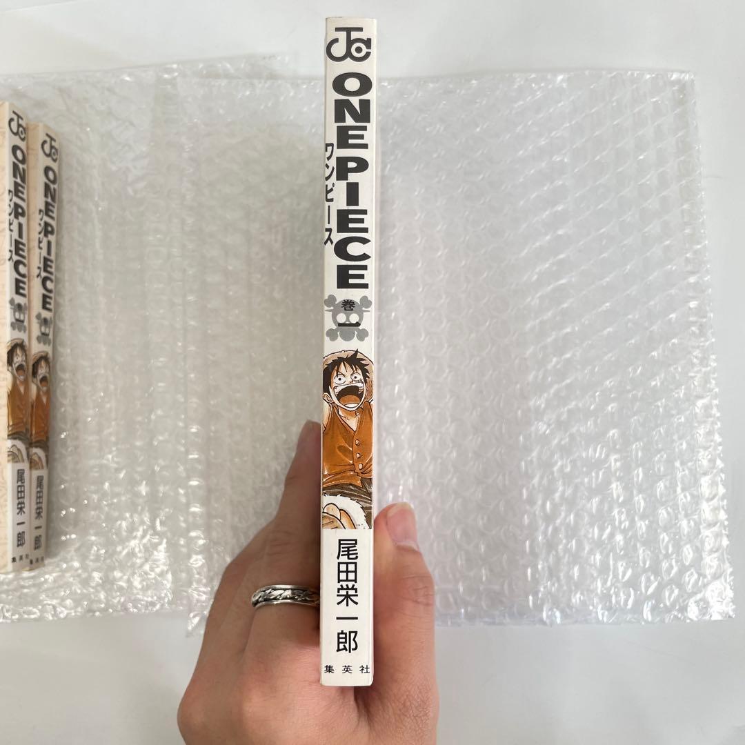 ワンピース　1巻　初版　1997年　3冊　ナルト　1巻　初版　帯付き　まとめ売り