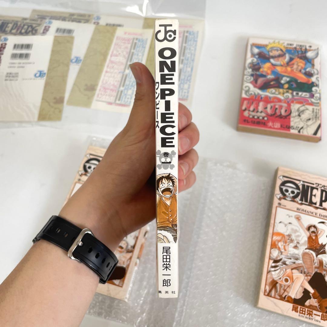 ワンピース　1巻　初版　1997年　3冊　ナルト　1巻　初版　帯付き　まとめ売り