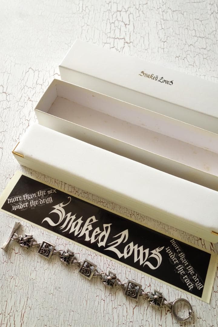 スネイキッドロウズ 初期ブレスレット バンダナとステッカー付