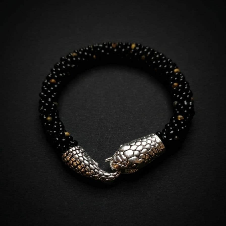 蛇ビーズブレスレット*ブラック×天然石タイガーアイ*シルバー金具*クリスタル