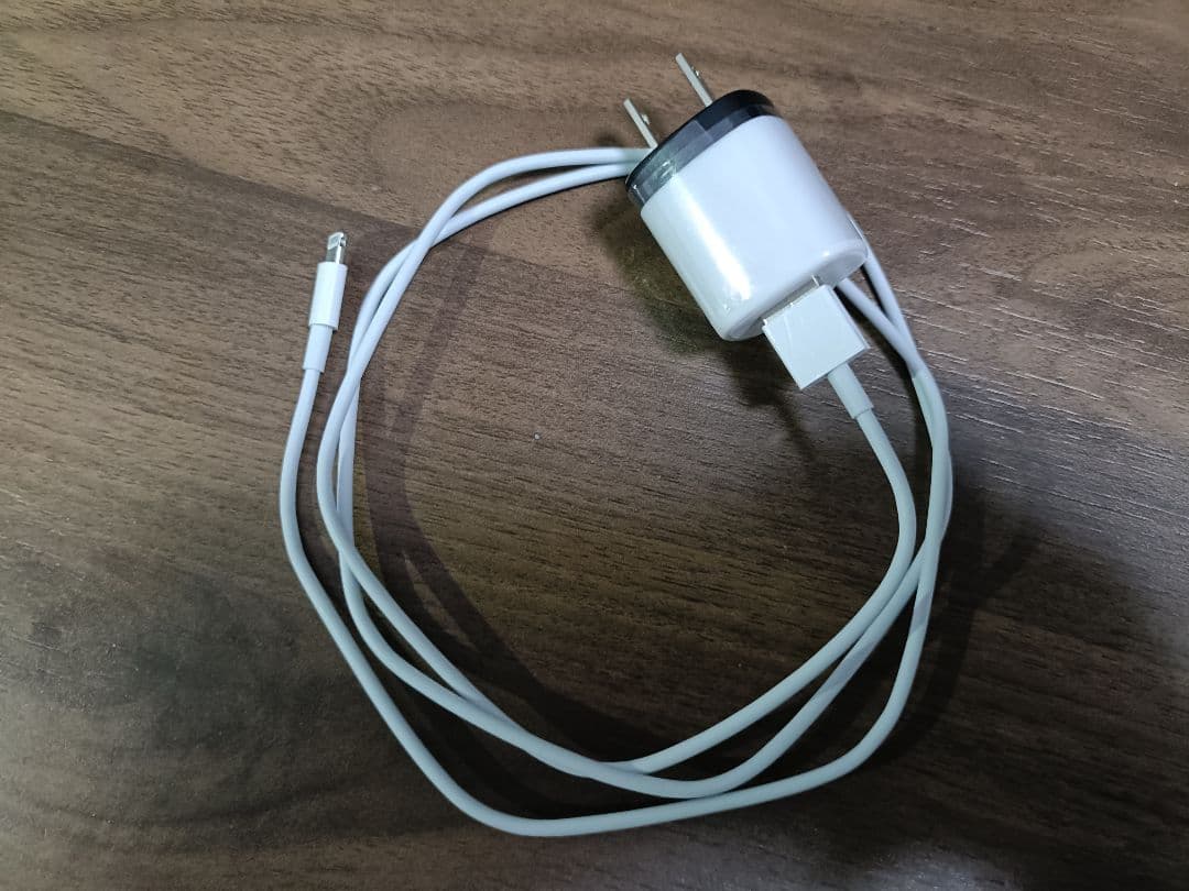 【美品】iPhone8 256GB シルバー SIMフリー