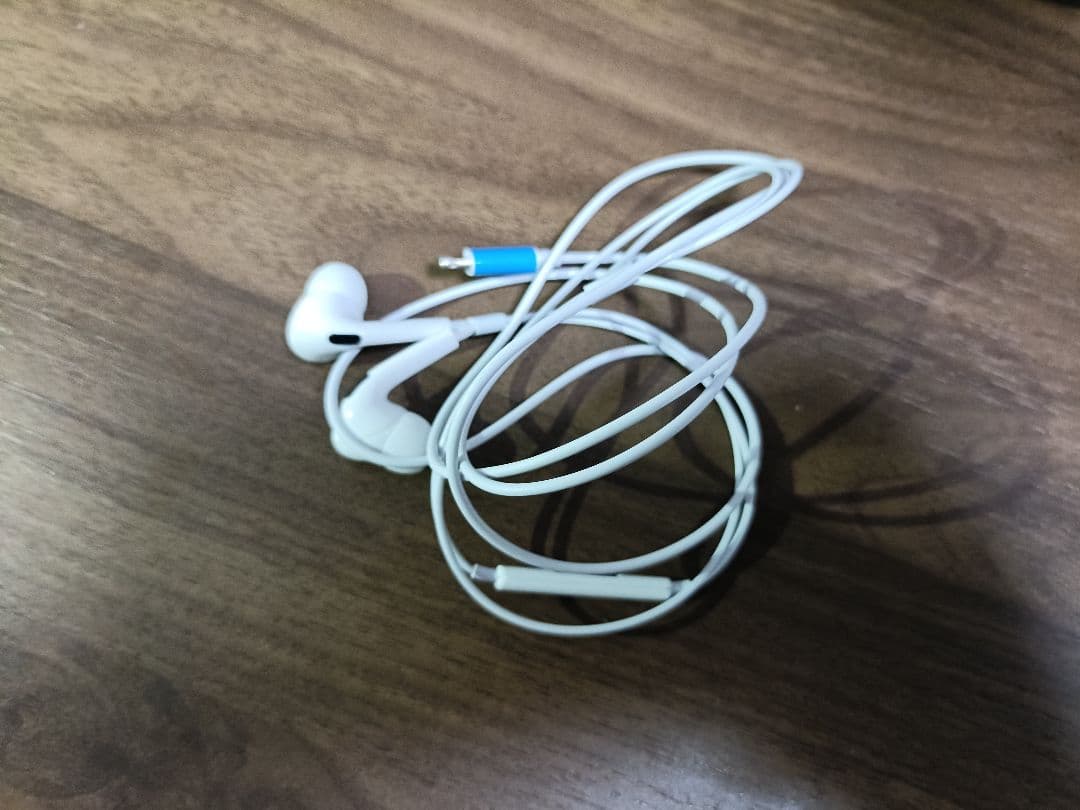 【美品】iPhone8 256GB シルバー SIMフリー