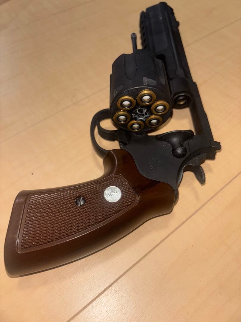 マルシン　アンリミテッドリボルバー　8ミリBB弾