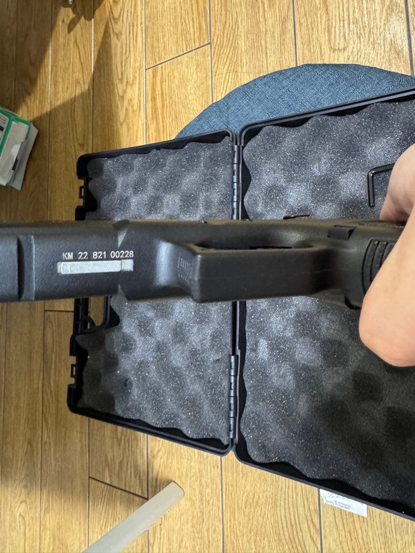 東京マルイ　g17カスタム ケース付き