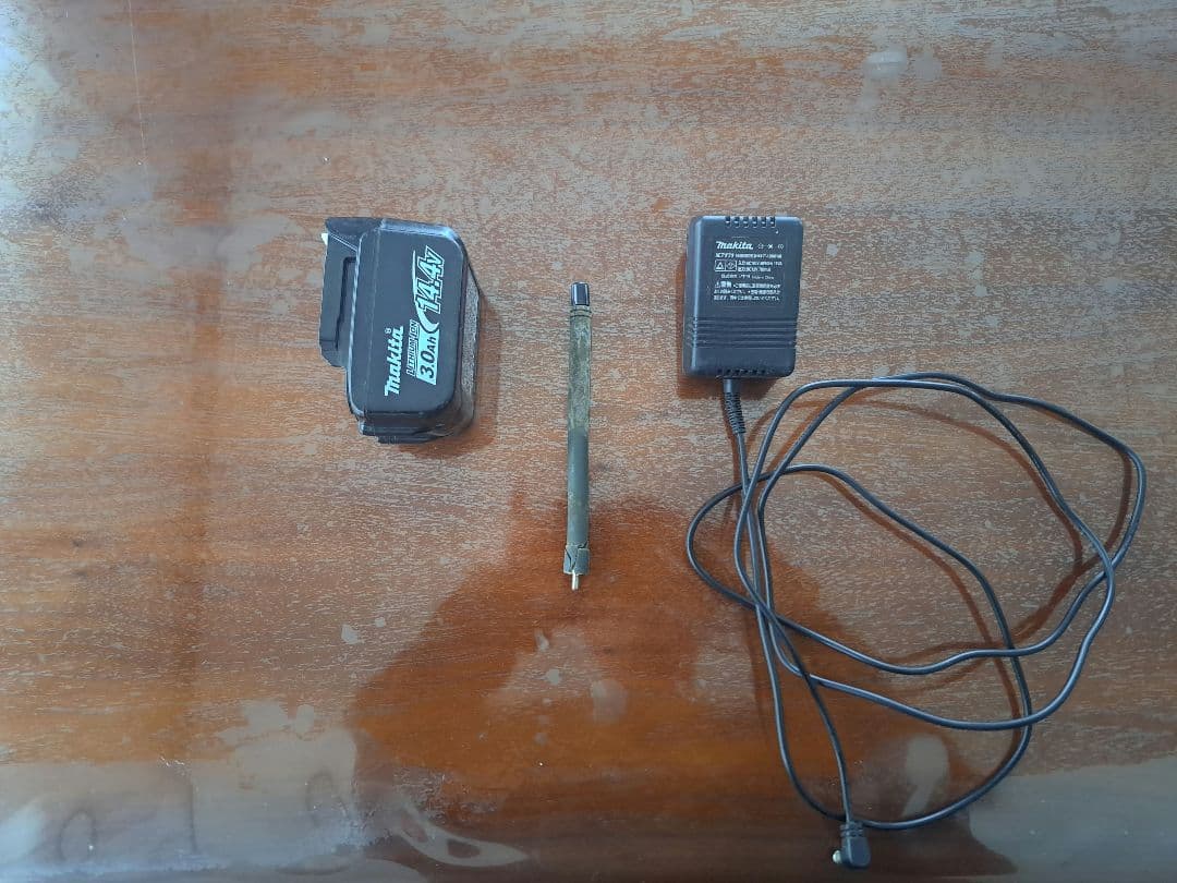 Makita MR107 ラジオ