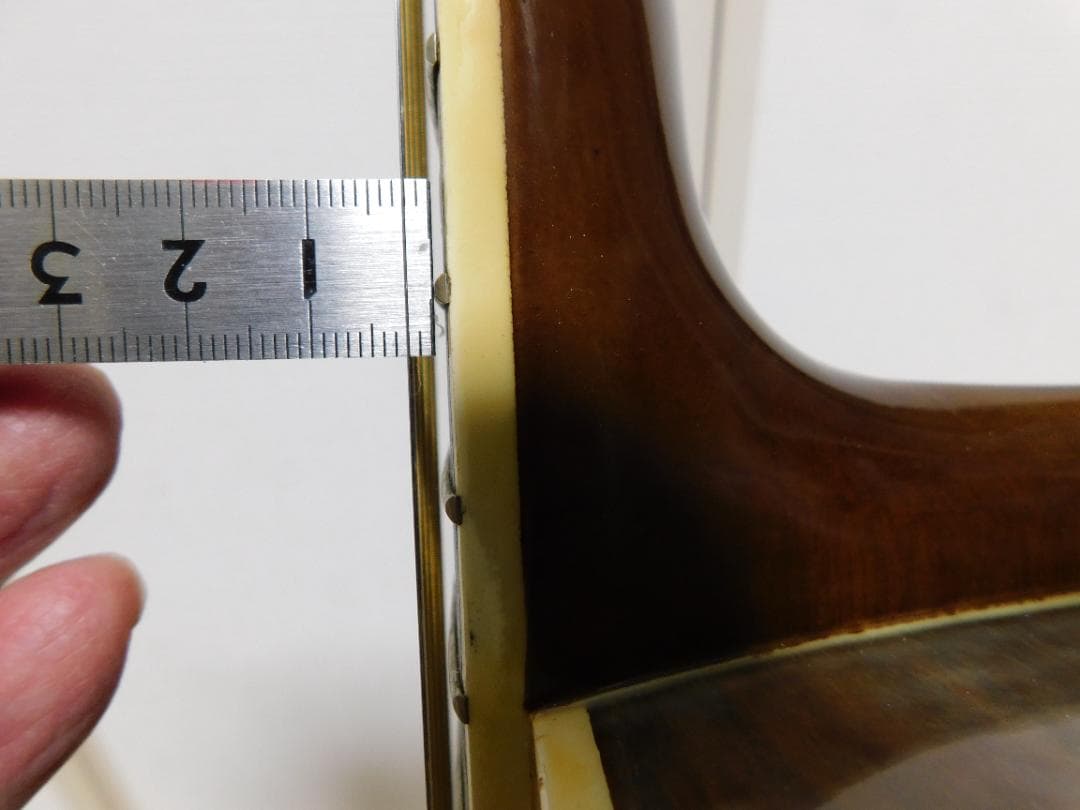 Yamaki YW-35 アコースティックギター　白濁あるも音は健在　キズ少ない