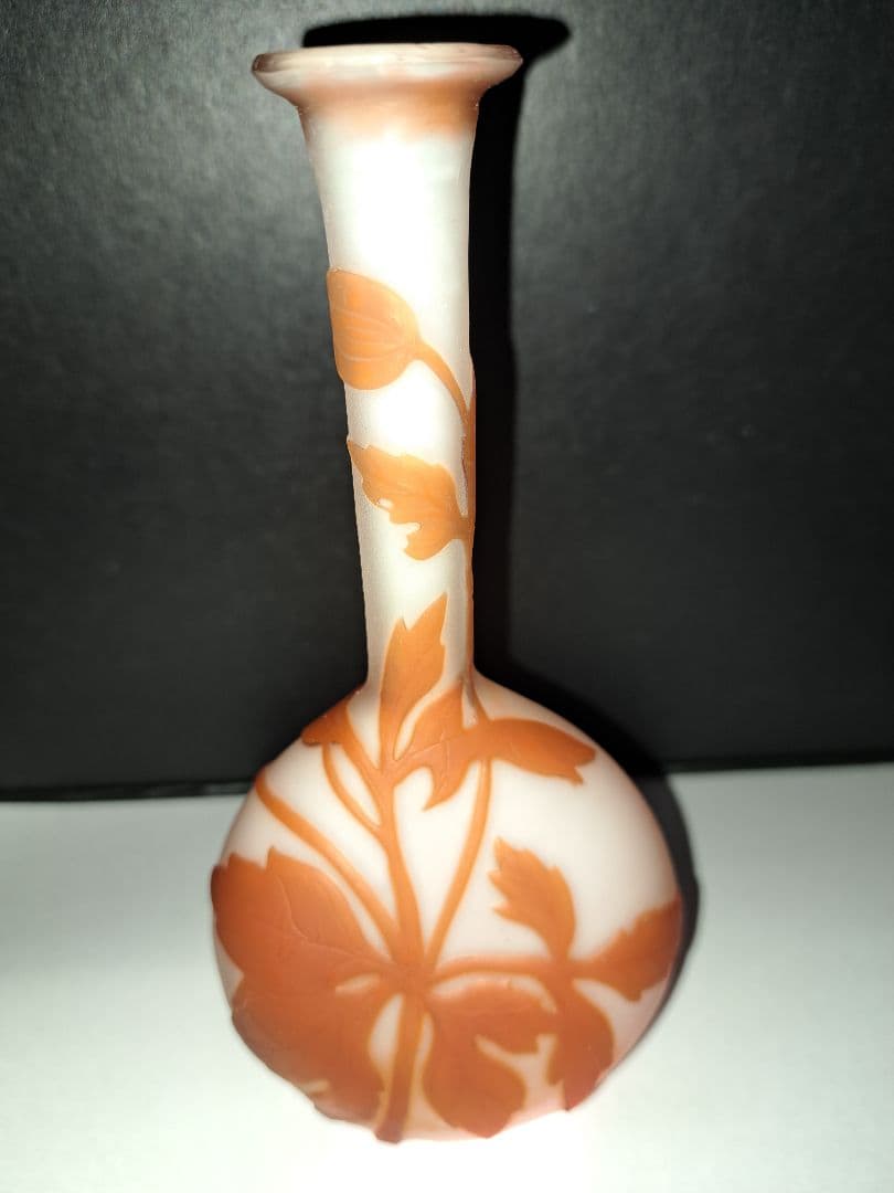 エミール・ガレ　クレマチス柄花瓶