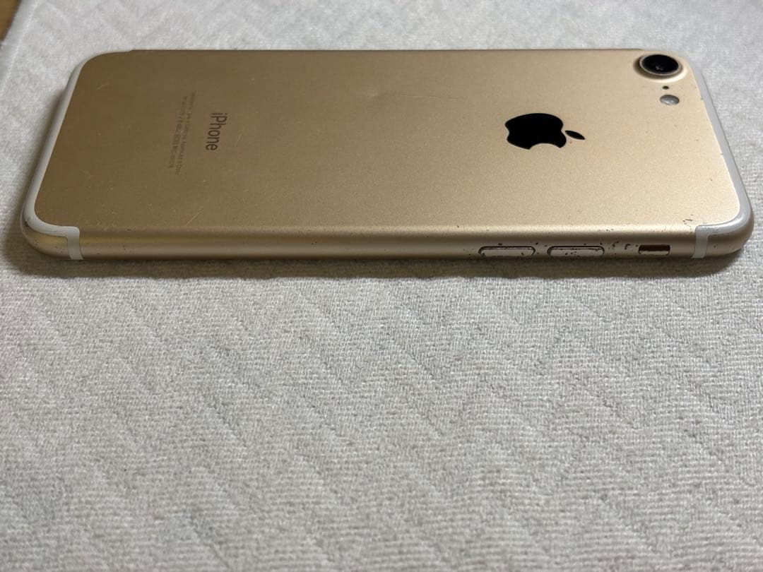 Apple iPhone 7 128GB ゴールド バッテリー100%