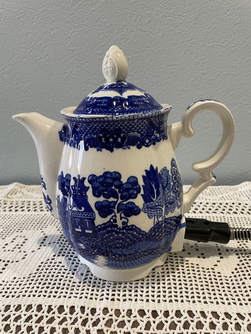 ウィローパターン　陶器の電動ボット