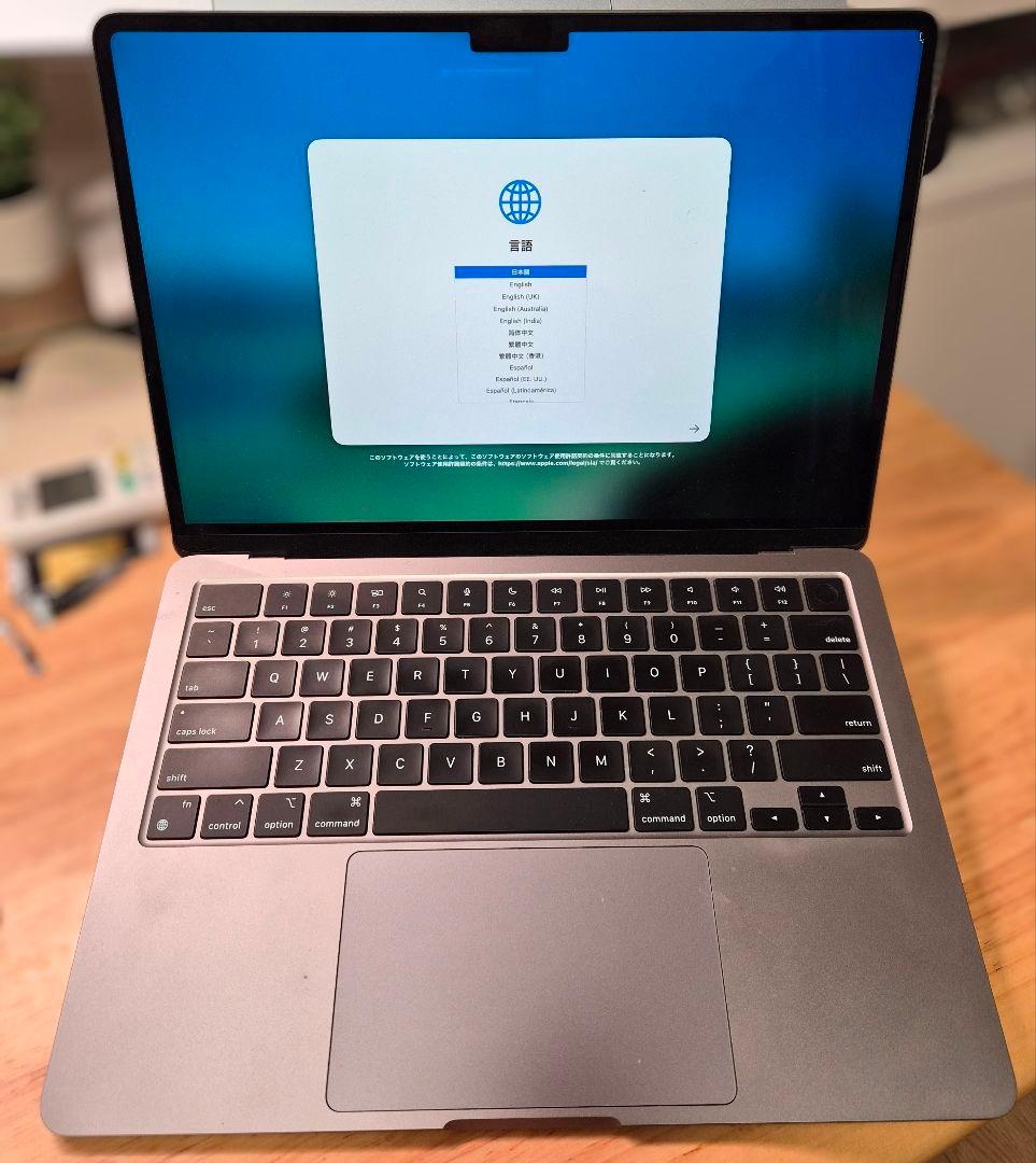 Apple M2MacBook Air 13.6インチ スペースグレー