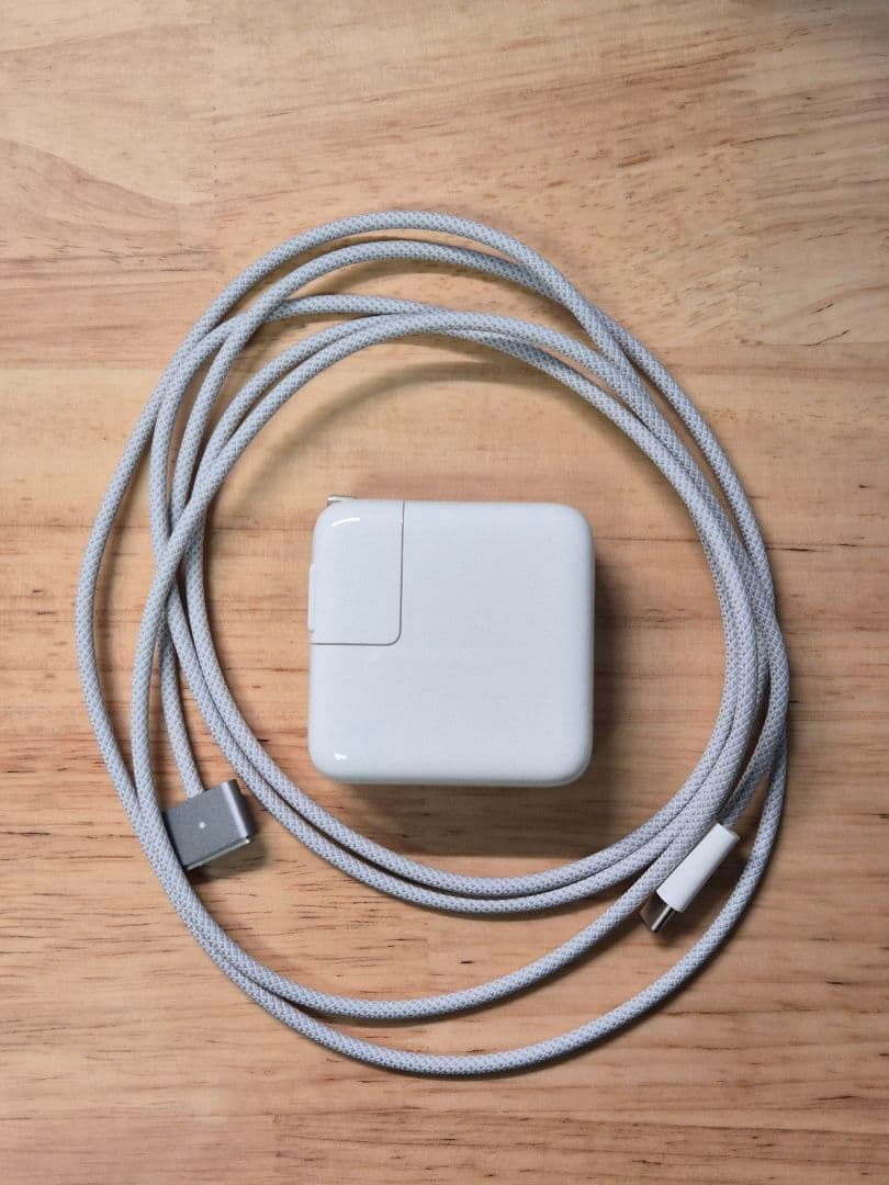 Apple M2MacBook Air 13.6インチ スペースグレー