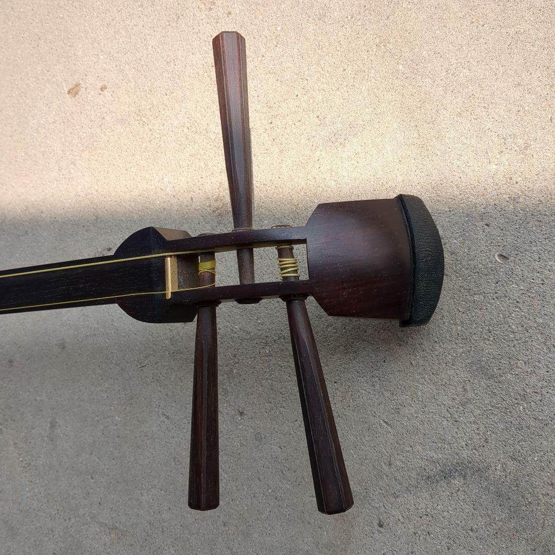 三味線本体 胴壊れ　赤いカバー付き