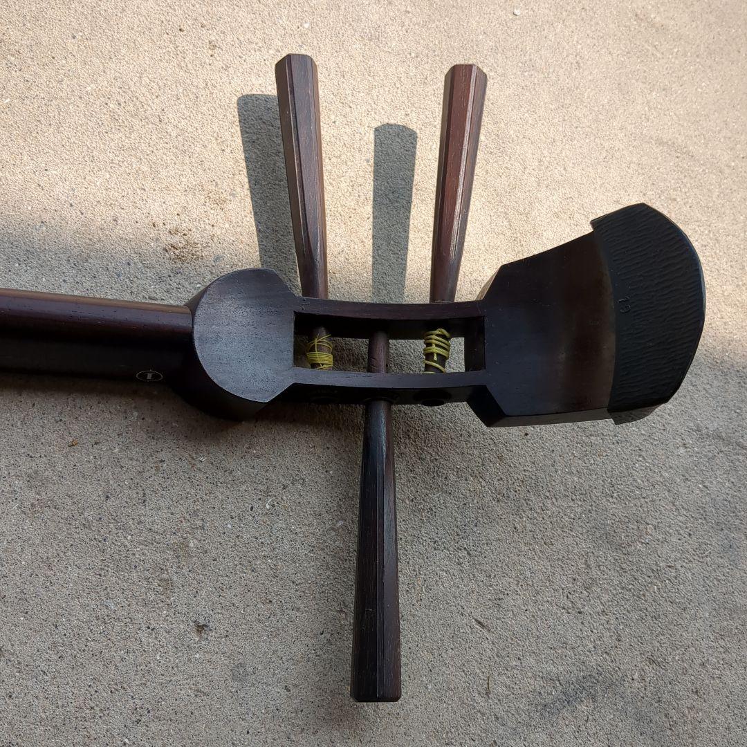 三味線本体 胴壊れ　赤いカバー付き