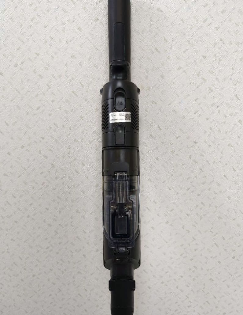 Shark コードレススティッククリーナー LC701J