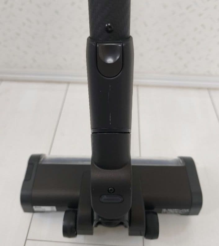 Shark コードレススティッククリーナー LC701J