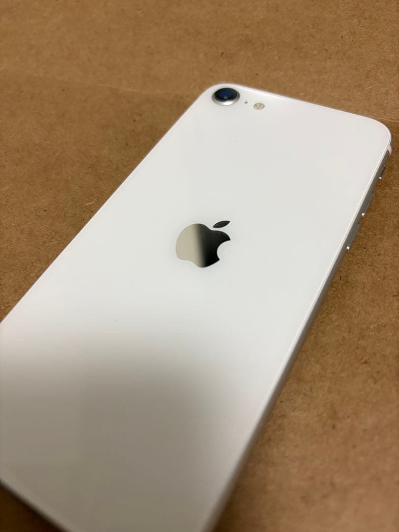 iphone se第二世代　se2 simフリー 64gb 美品　A-368