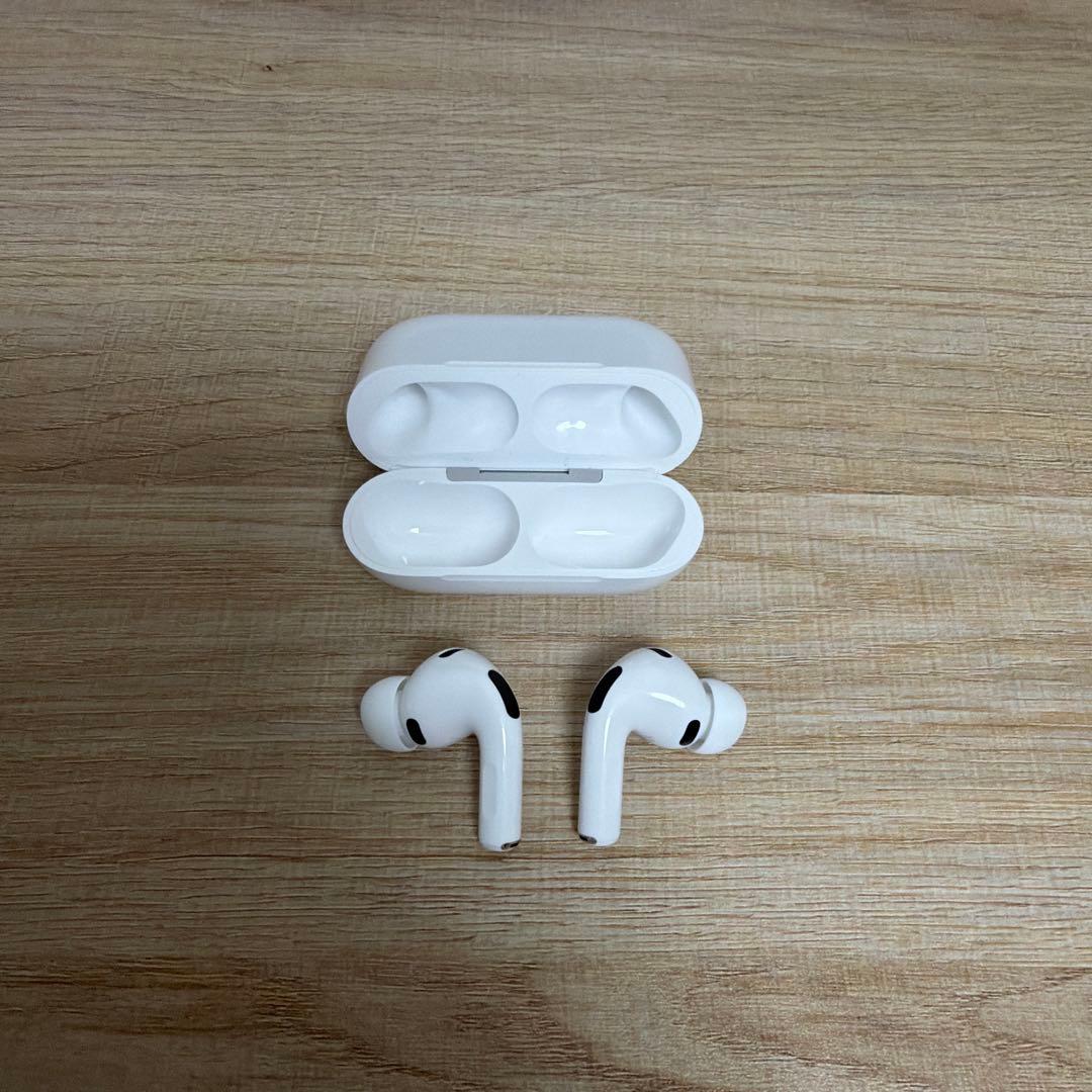 美品 AirPods Pro3 本体 ホワイト