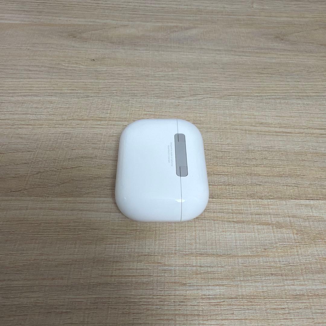 美品 AirPods Pro3 本体 ホワイト
