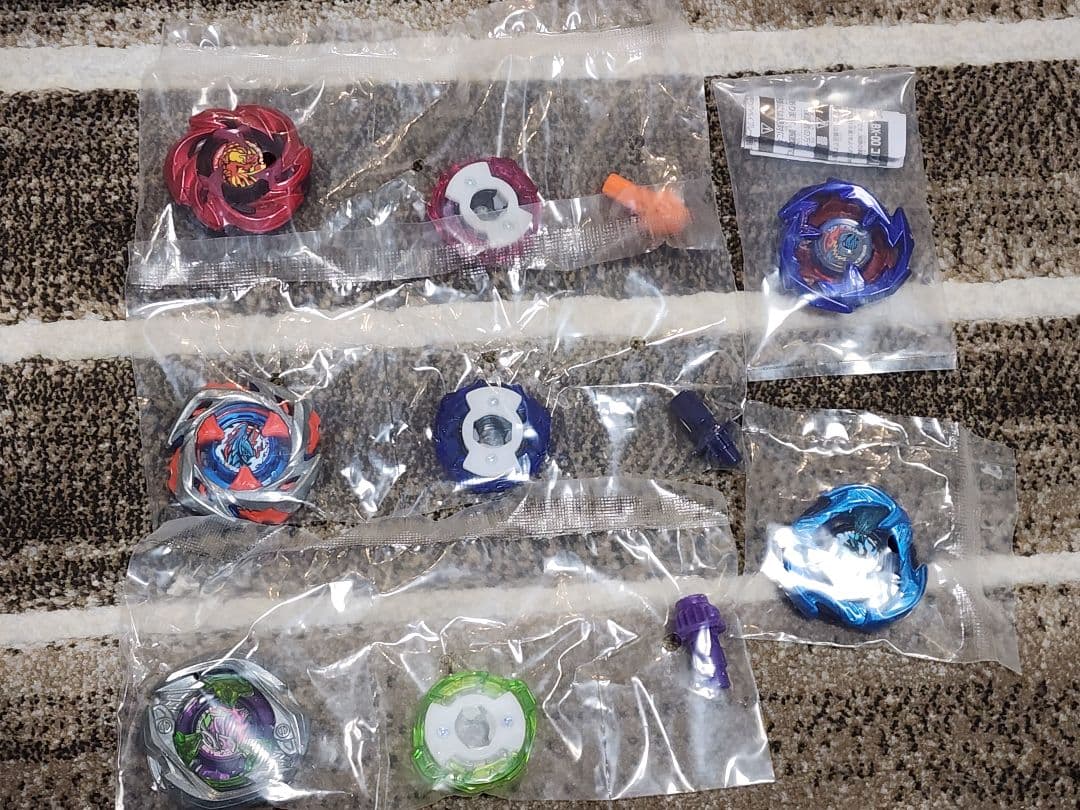 ベイブレードx引退品