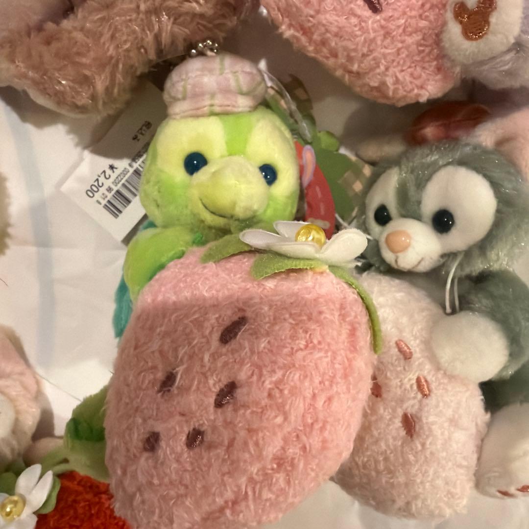 顔厳選　新品未使用ハートフェルトストロベリーギフト ぬいぐるみチャーム7体セット