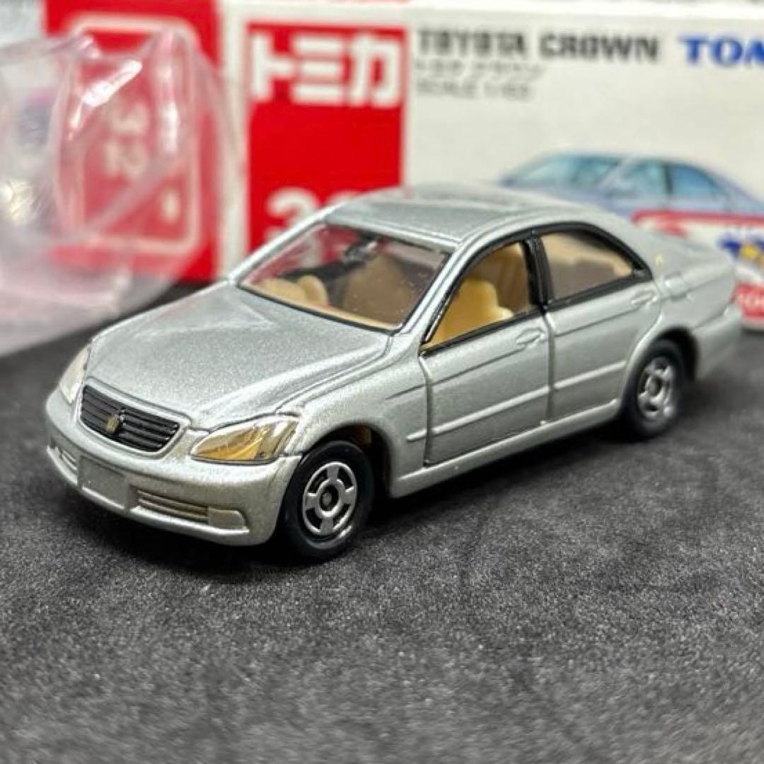 トミカ クラウン 6台セット 新車シール付き